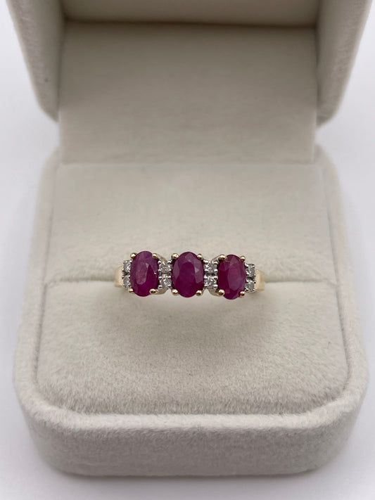 9ct gold ruby and diamond ring