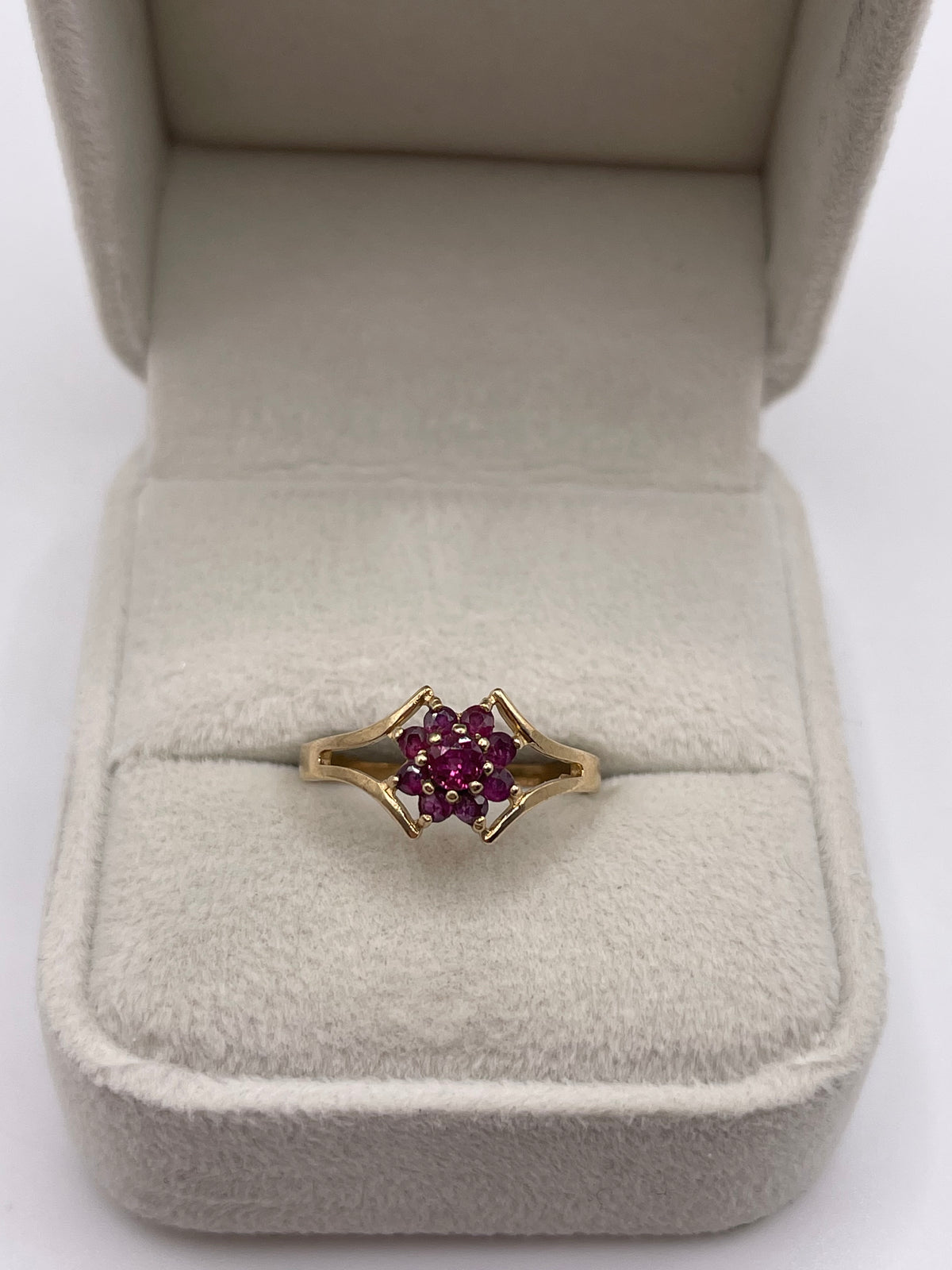 9ct gold ruby cluster ring