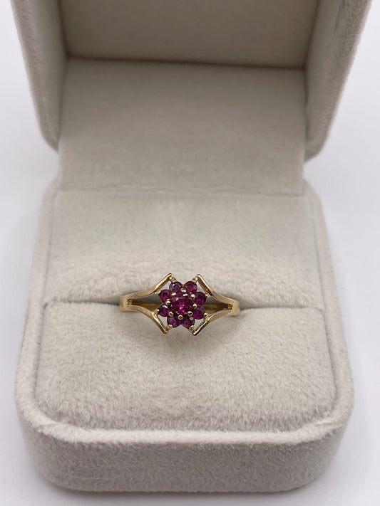 9ct gold ruby cluster ring