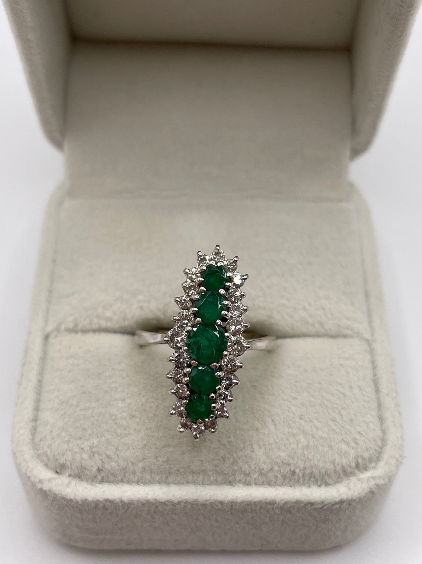 18ct white gold emerald and diamond ring