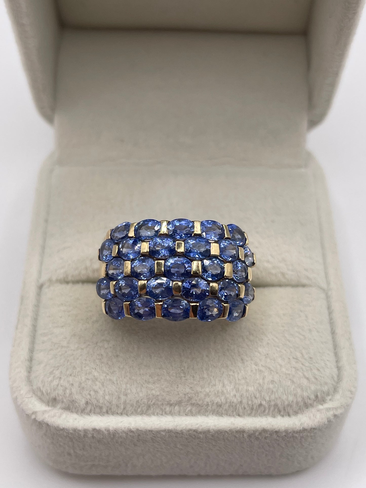 9ct gold sapphire cluster ring