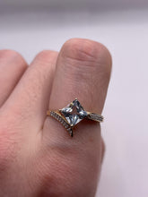 Load image into Gallery viewer, 9ct gold aquamarine and zircon ring
