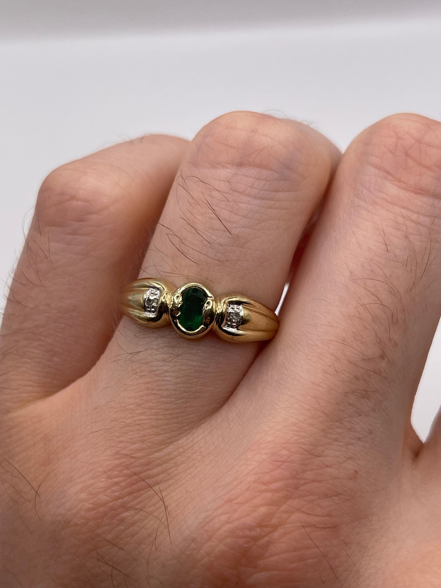 9ct gold emerald and diamond ring