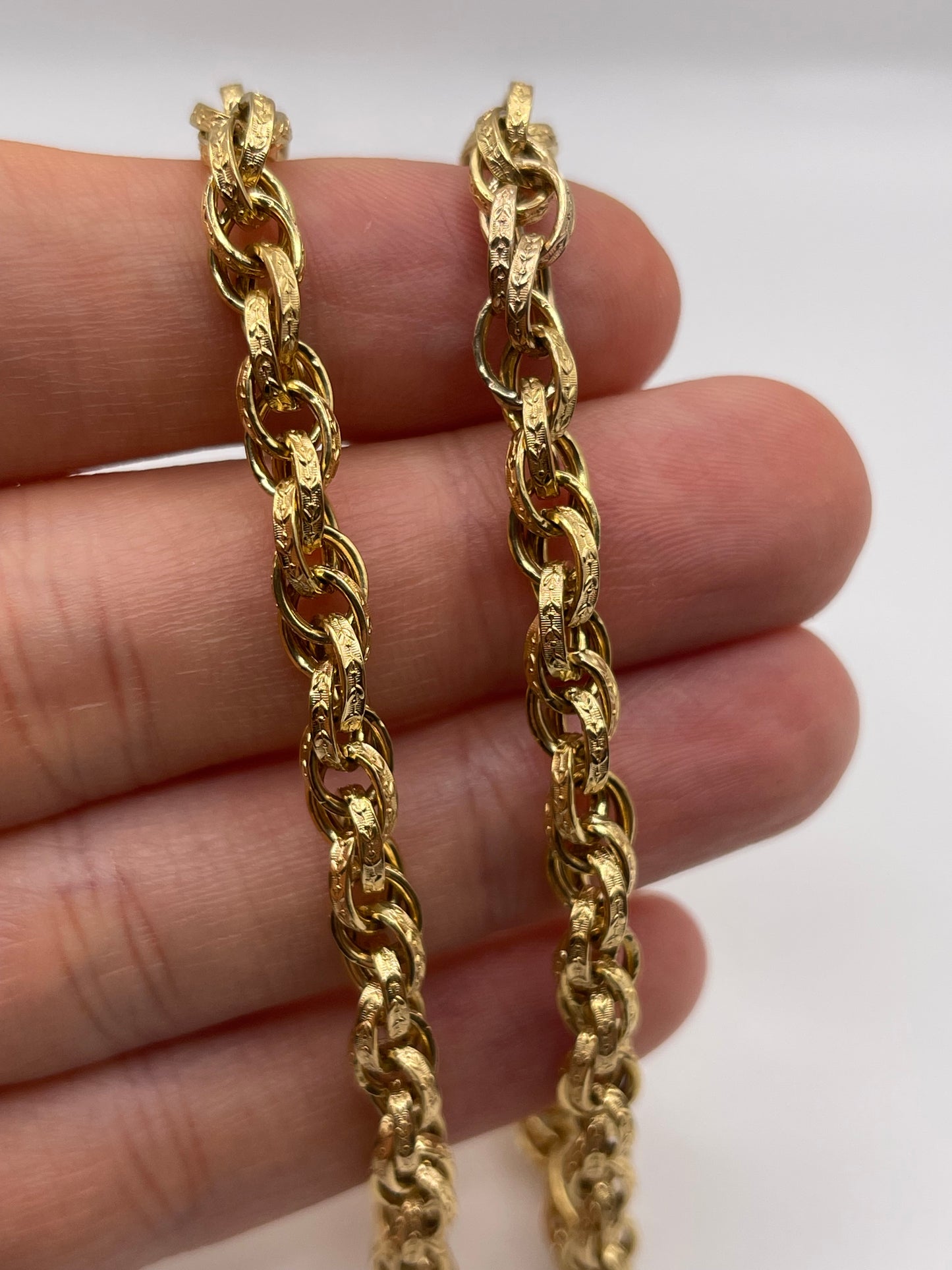 9ct gold chain 481