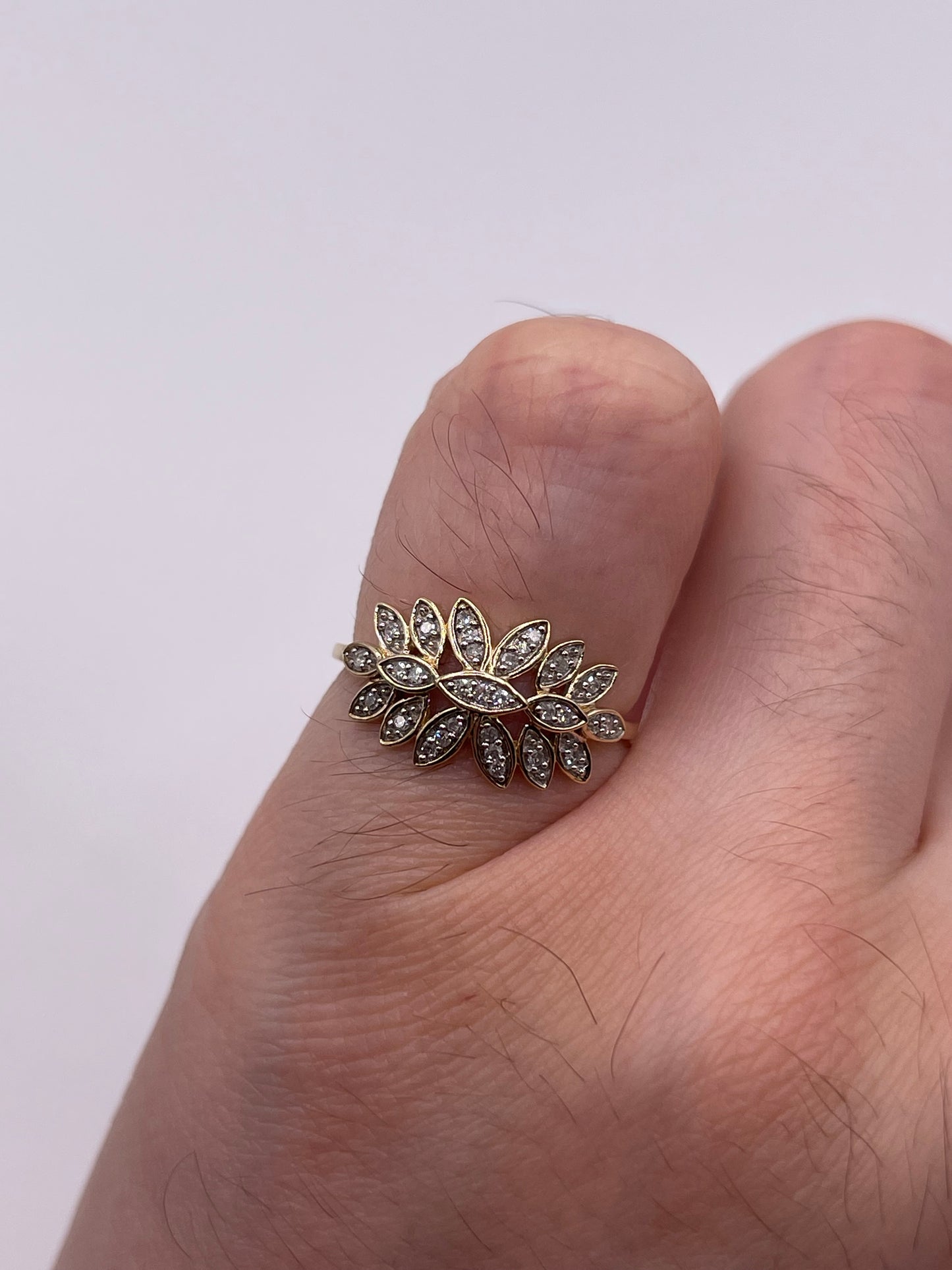 9ct gold diamond cluster ring
