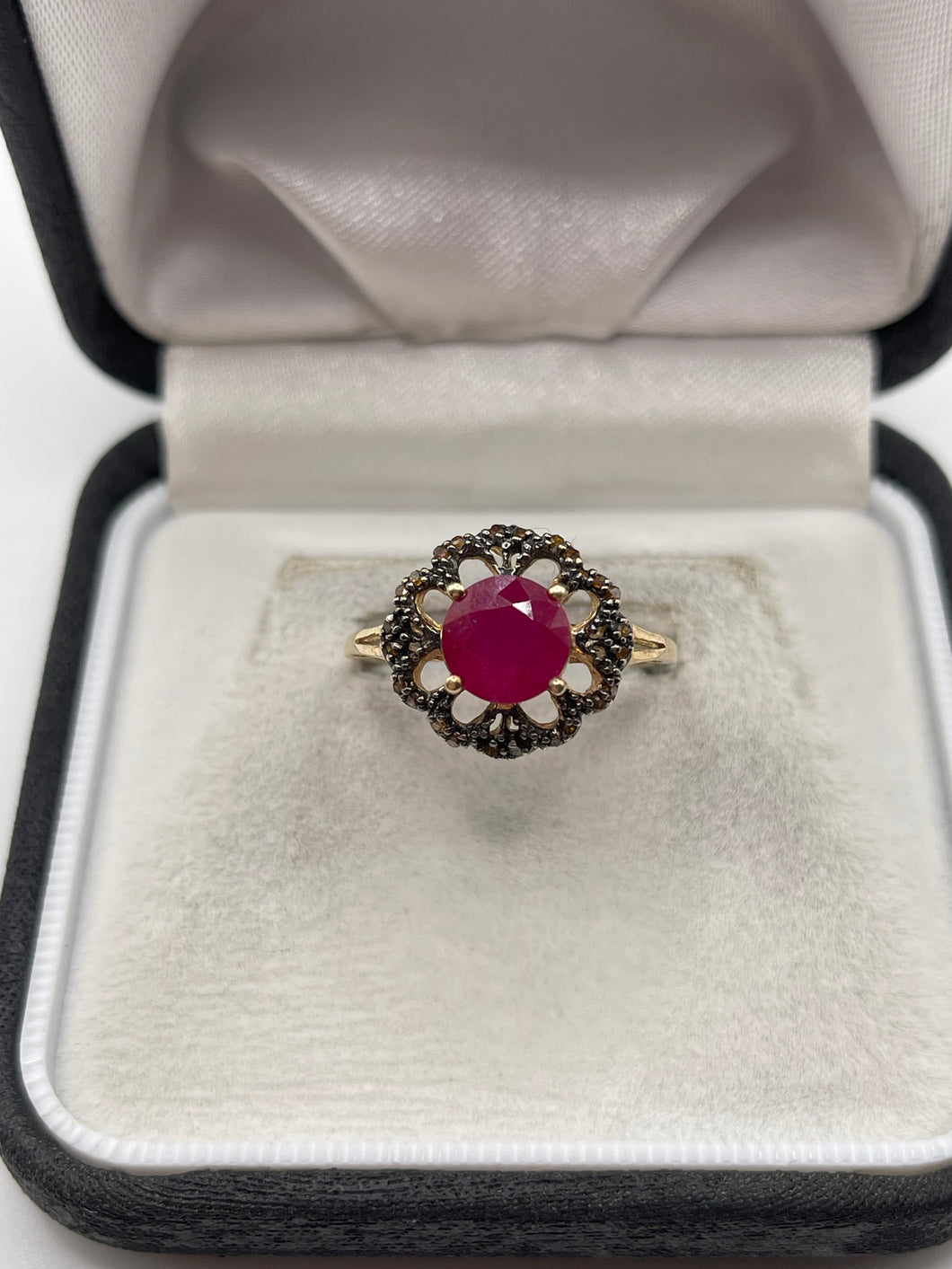 9ct gold ruby and diamond ring