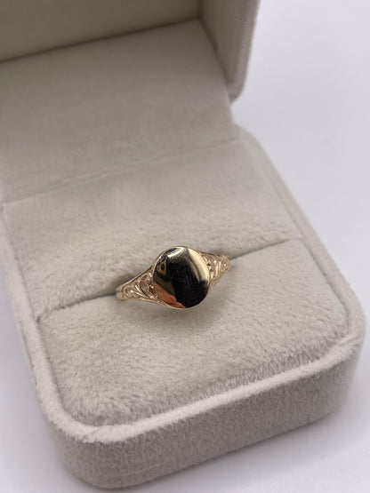 9ct gold signet ring