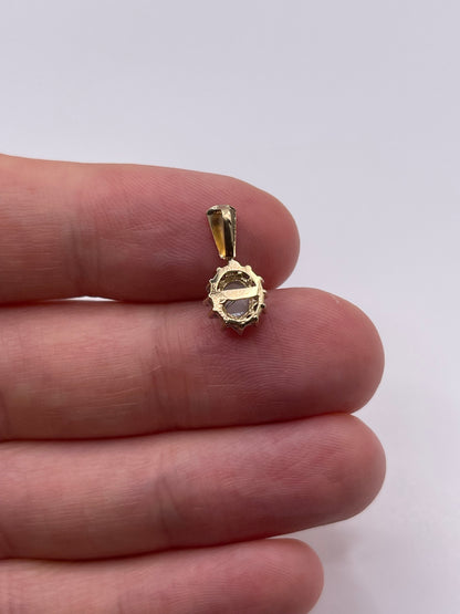 9ct gold opal and diamond pendant