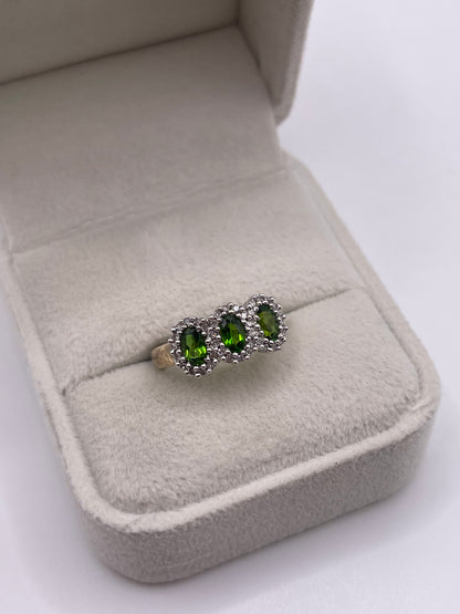 9ct gold diopside and diamond ring