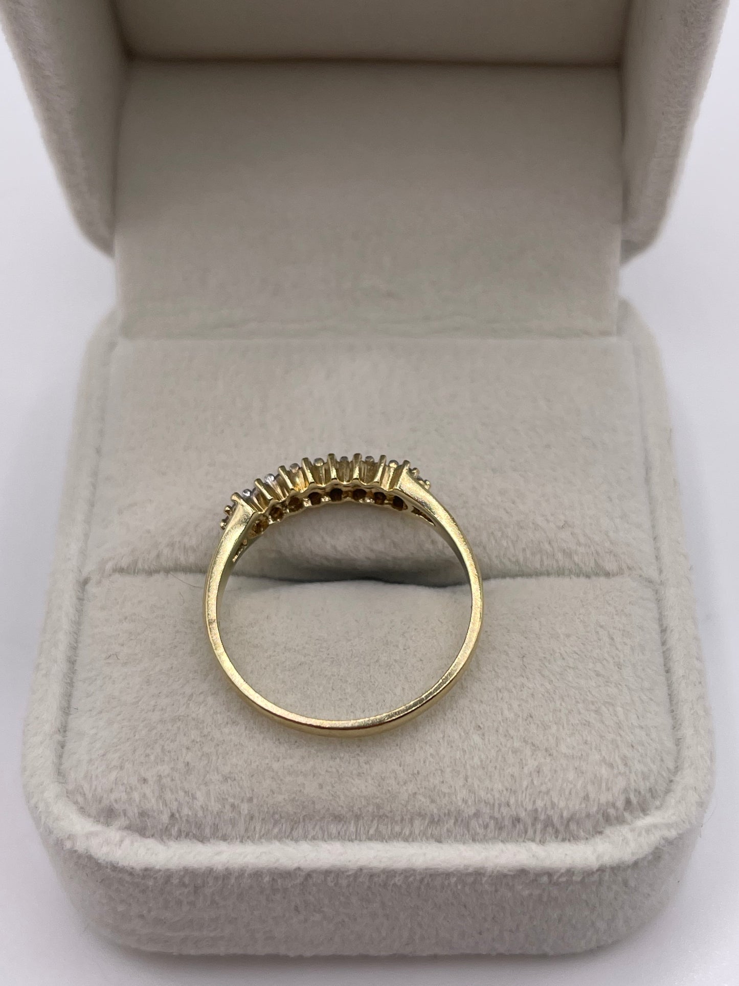 9ct gold diamond cluster ring