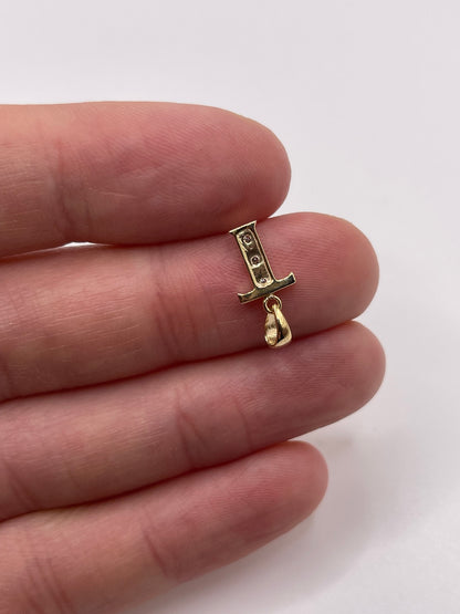 9ct gold diamond initial T pendant