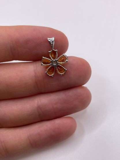 9ct white gold citrine pendant