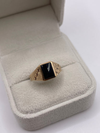 9ct gold onyx signet ring