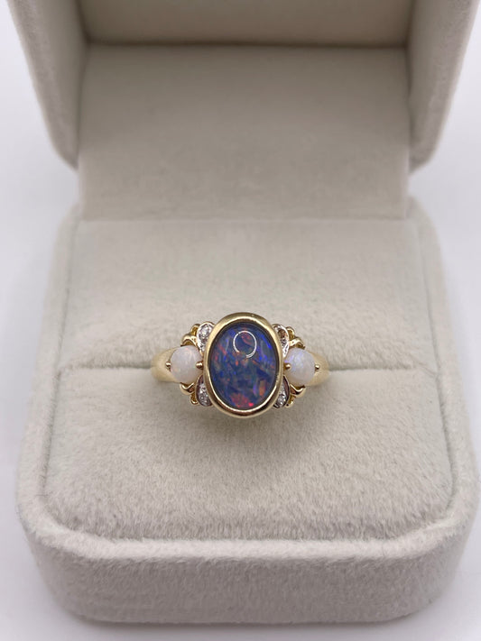 9ct gold opal and diamond ring