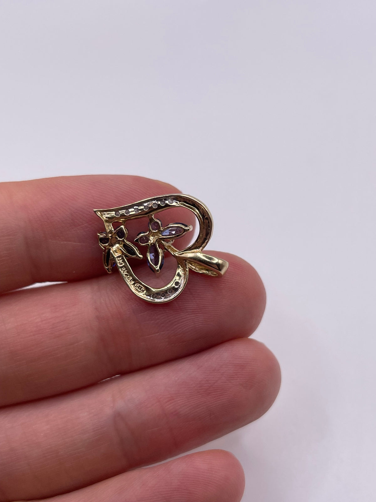 9ct gold iolite and diamond pendant