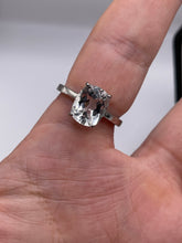 Load image into Gallery viewer, Silver topaz ring
