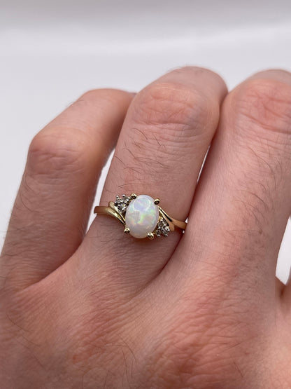 9ct gold opal and diamond ring