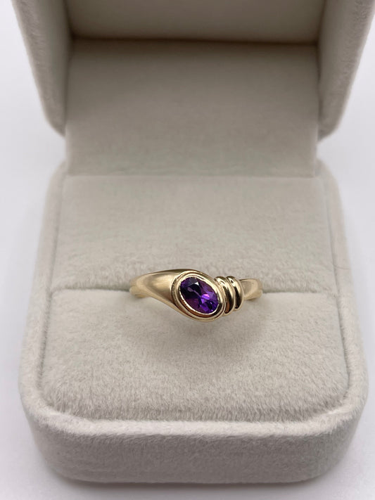 9ct gold amethyst ring