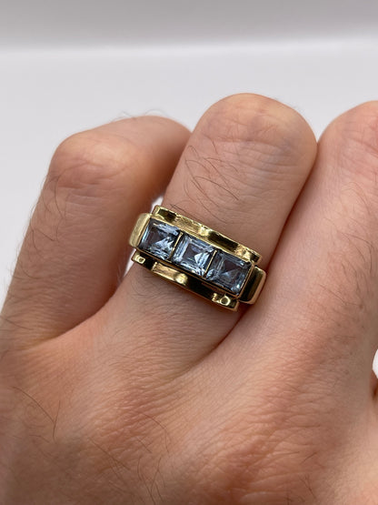 8ct gold synthetic spinel ring