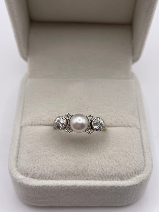 18ct gold pearl and diamond ring