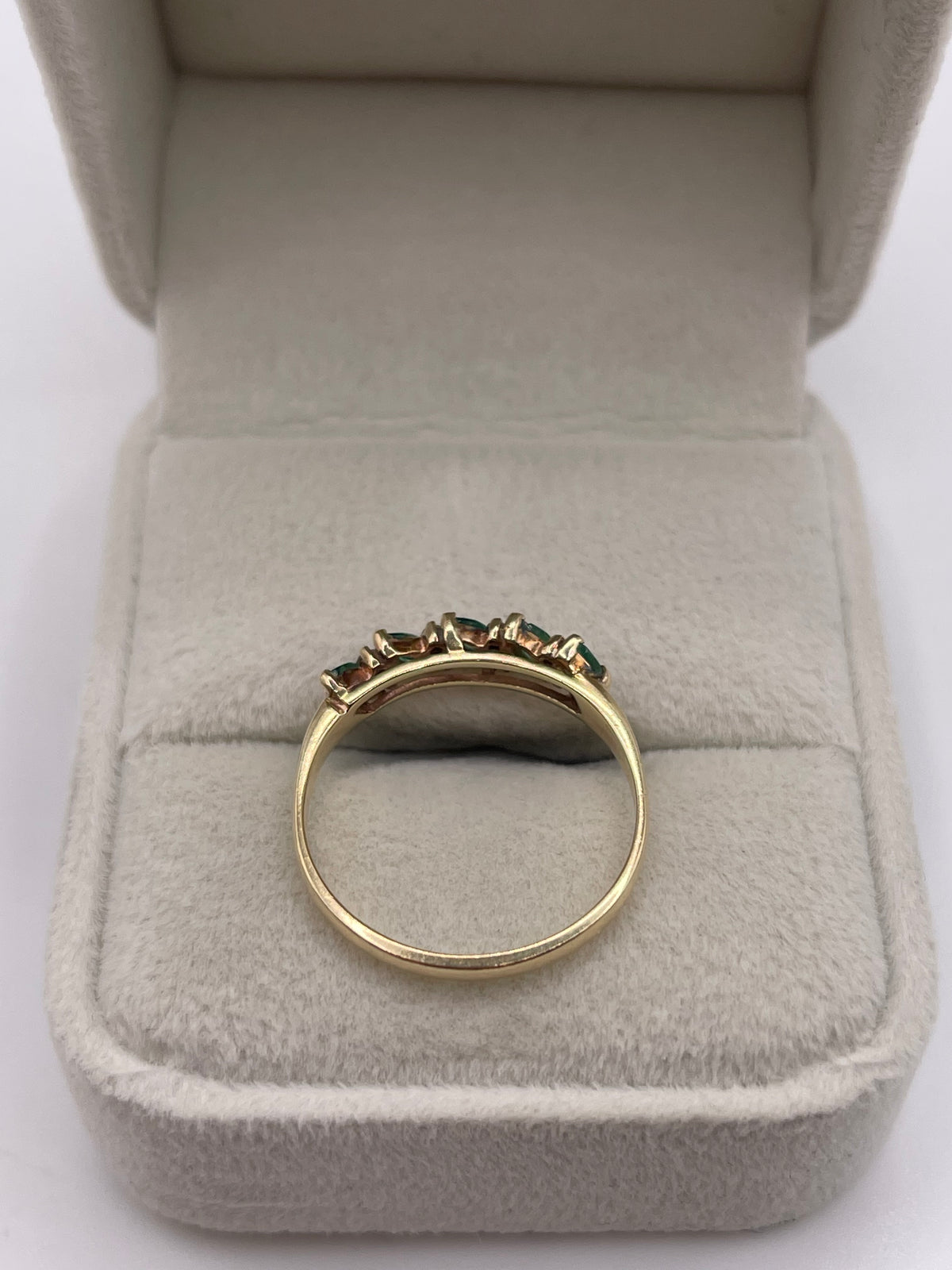 9ct gold emerald and diamond ring