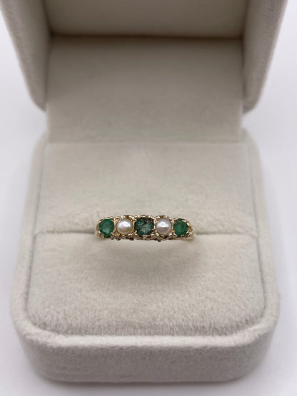 9ct gold emerald and pearl ring
