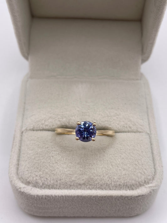 9ct gold tanzanite ring