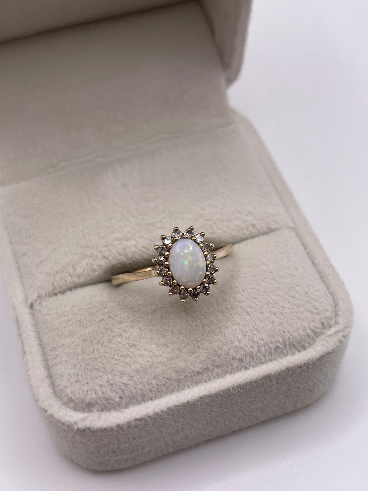 9ct gold opal and diamond ring