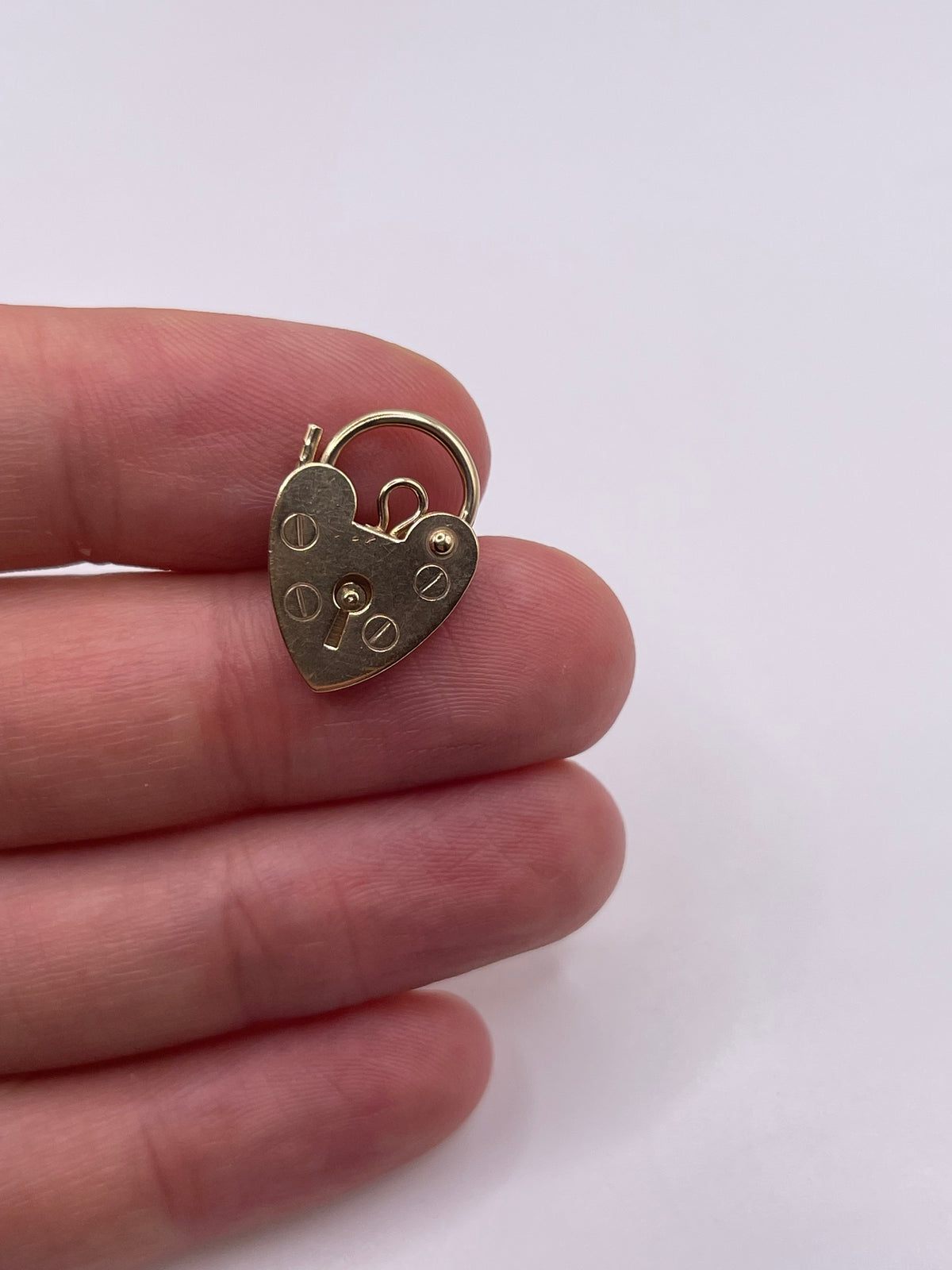 9ct gold padlock 12