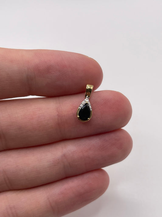 9ct gold sapphire and diamond pendant