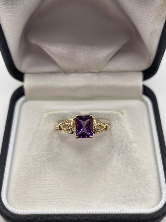 9ct gold amethyst ring