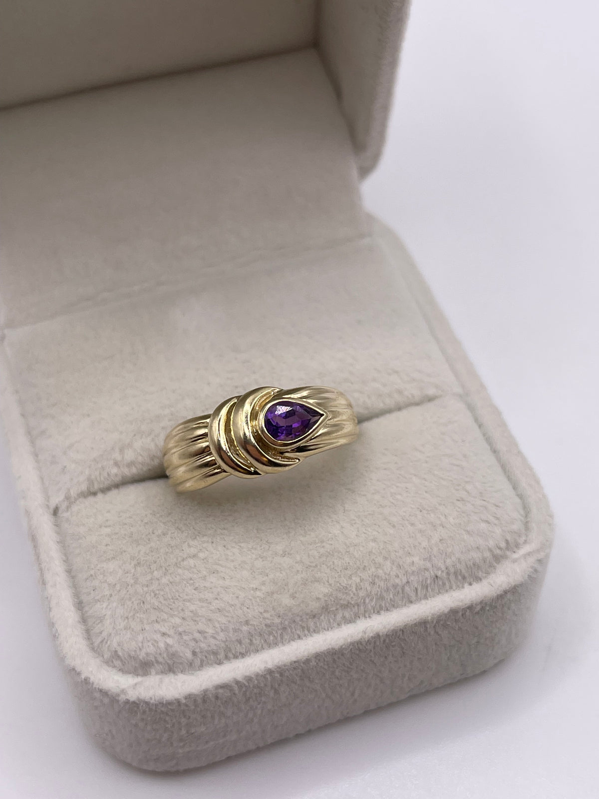 9ct gold amethyst ring