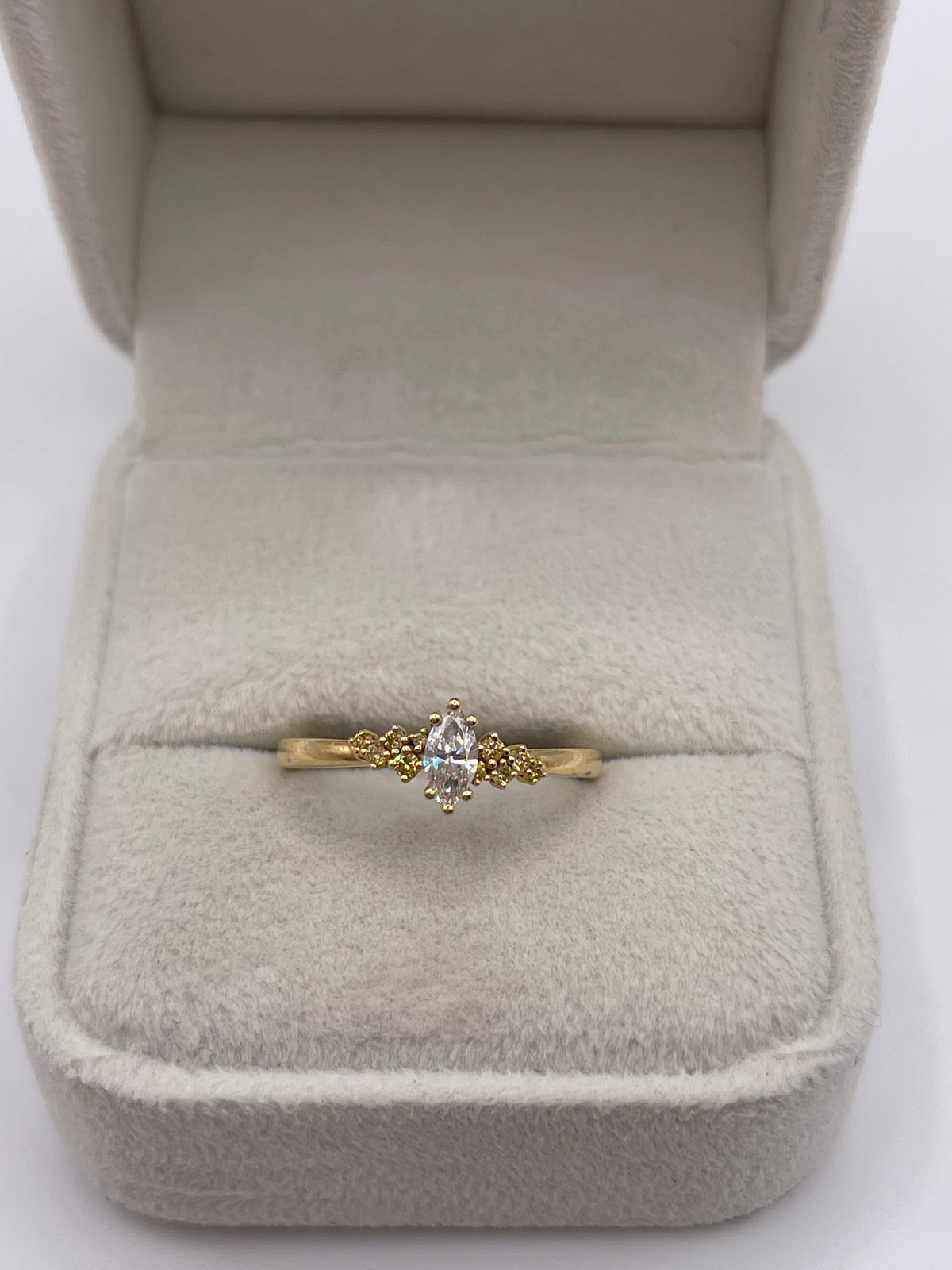 18ct gold diamond ring