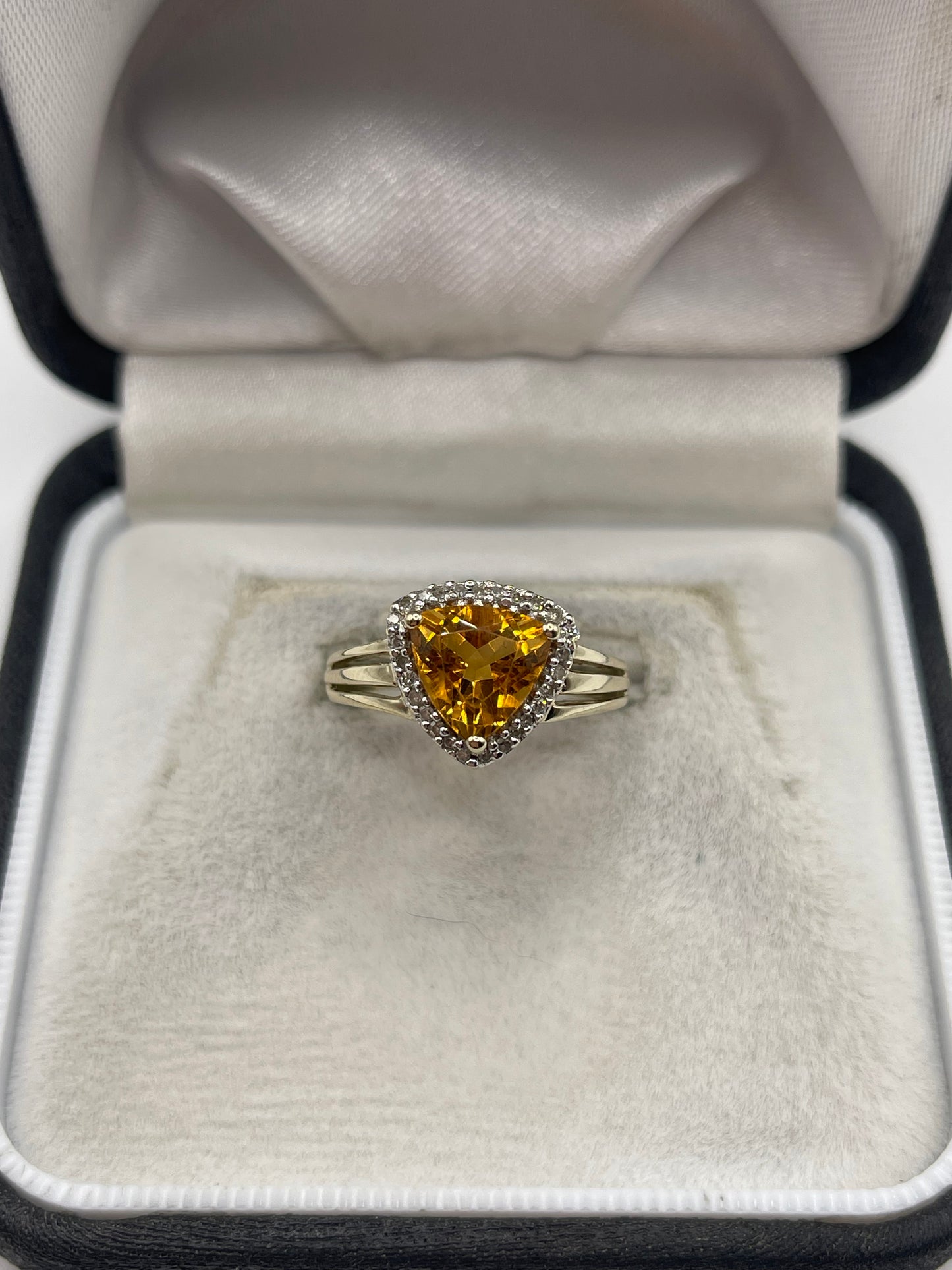 9ct gold citrine and diamond ring