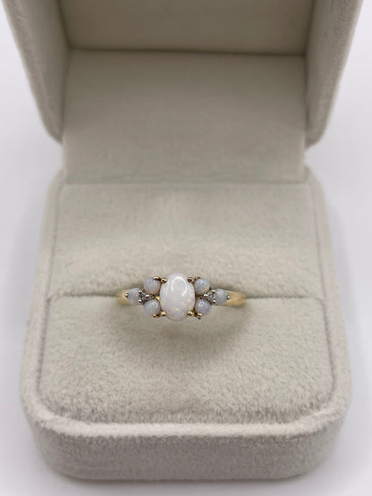9ct gold opal and diamond ring