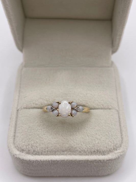 9ct gold opal and diamond ring