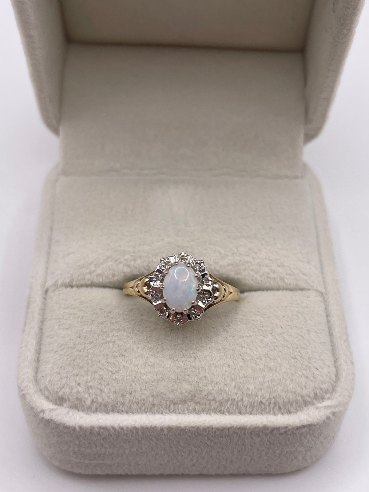 9ct gold opal and diamond ring