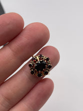 Load image into Gallery viewer, 9ct gold garnet cluster ring
