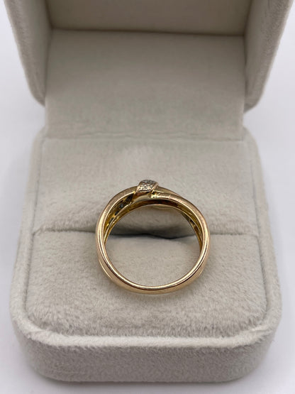 9ct gold sapphire and diamond ring