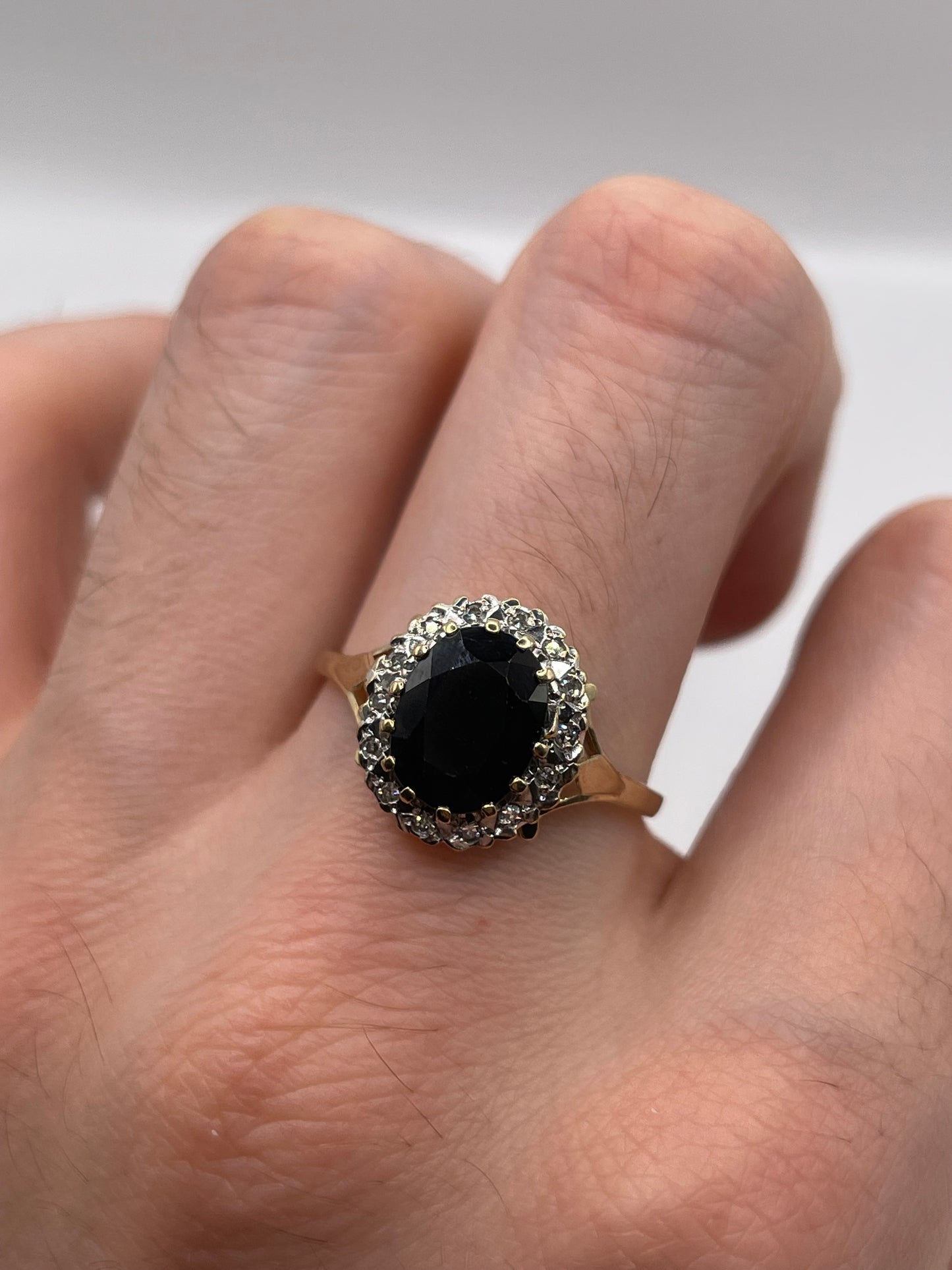 9ct gold sapphire and diamond ring