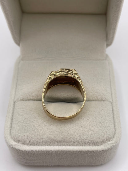 9ct gold garnet signet ring