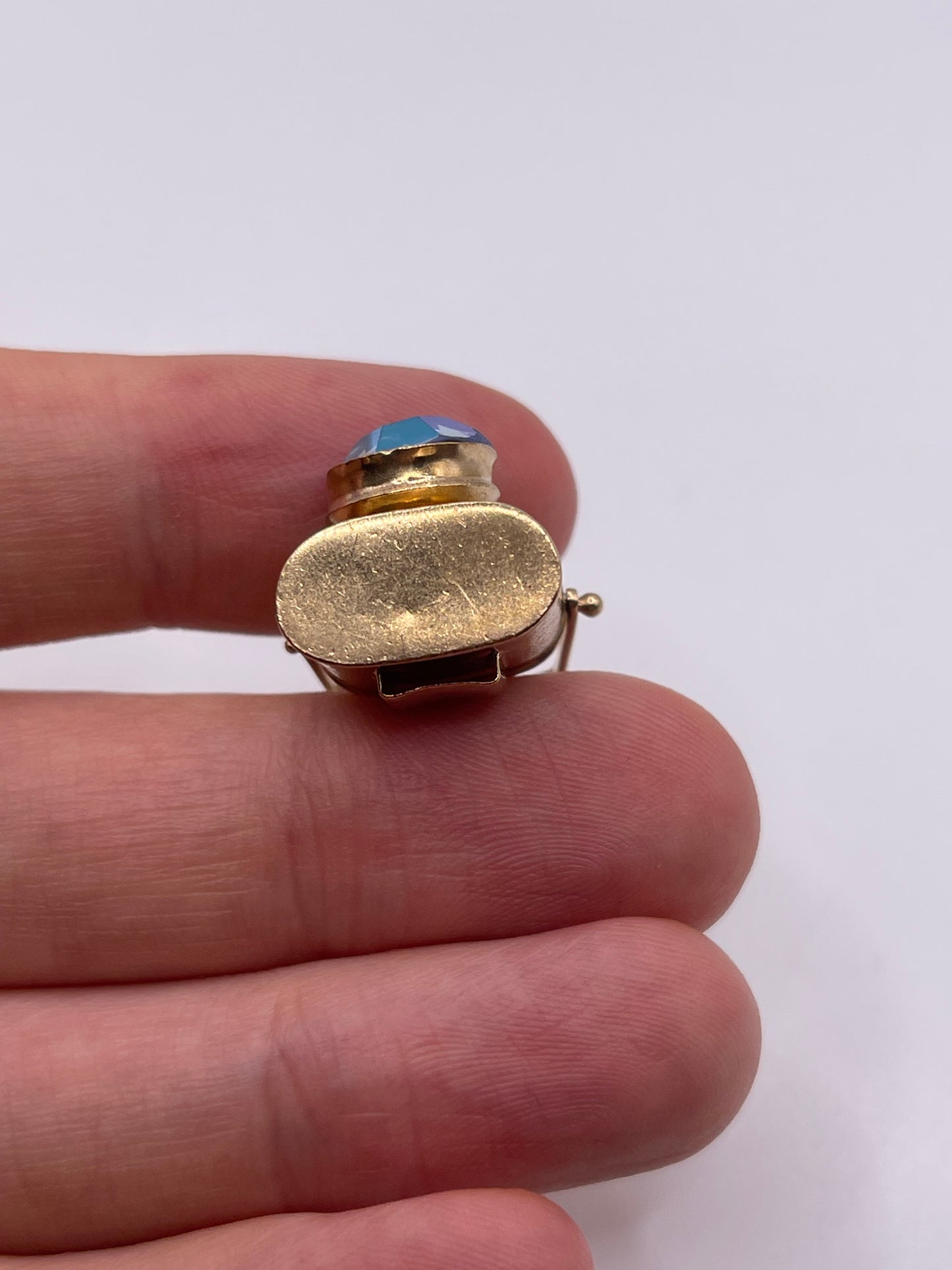 9ct gold lantern charm