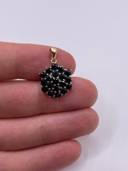 9ct gold sapphire cluster pendant