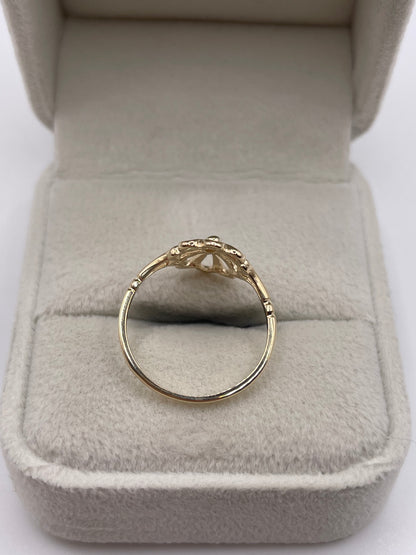 9ct gold flower ring