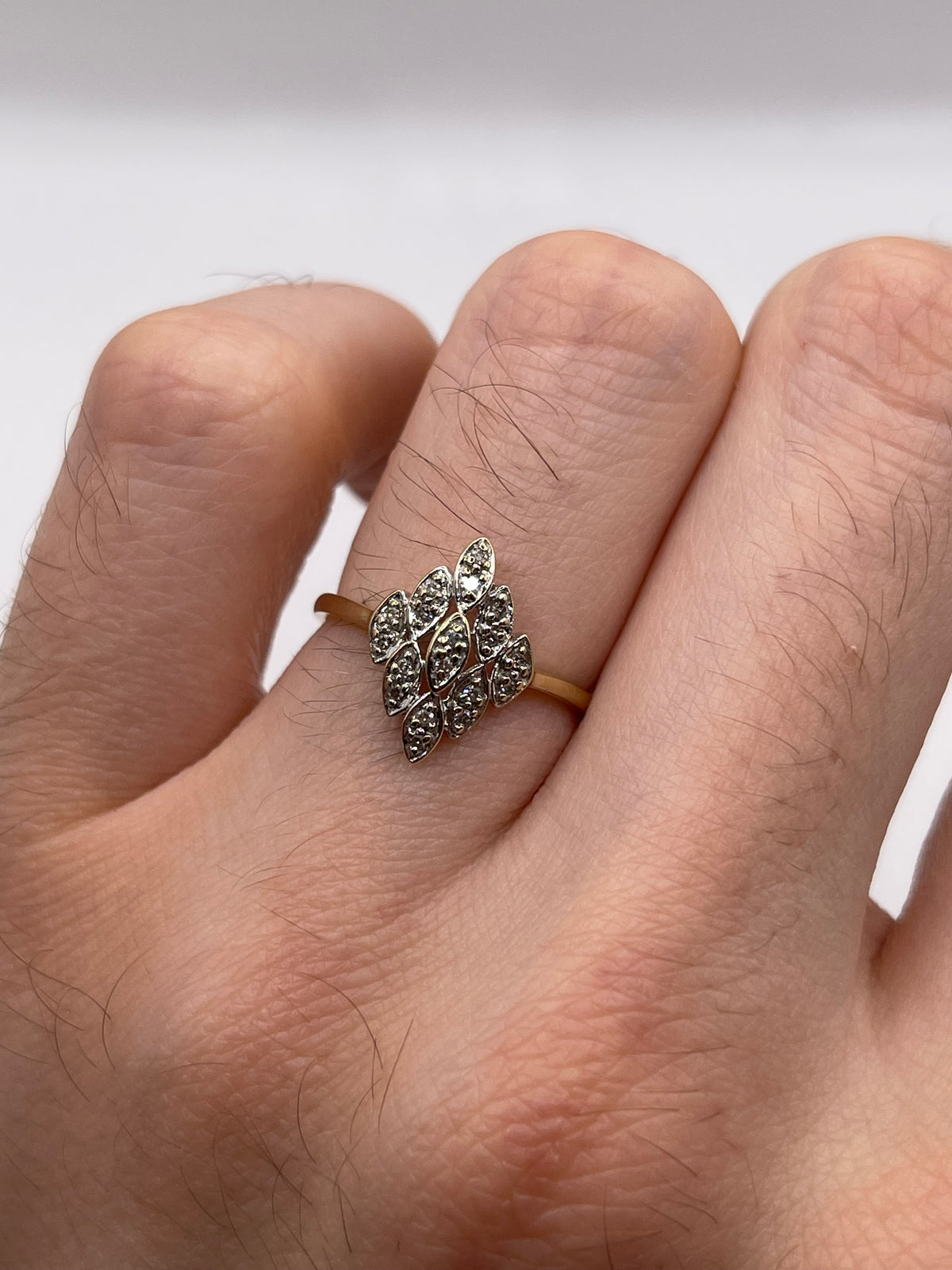 9ct gold diamond cluster ring