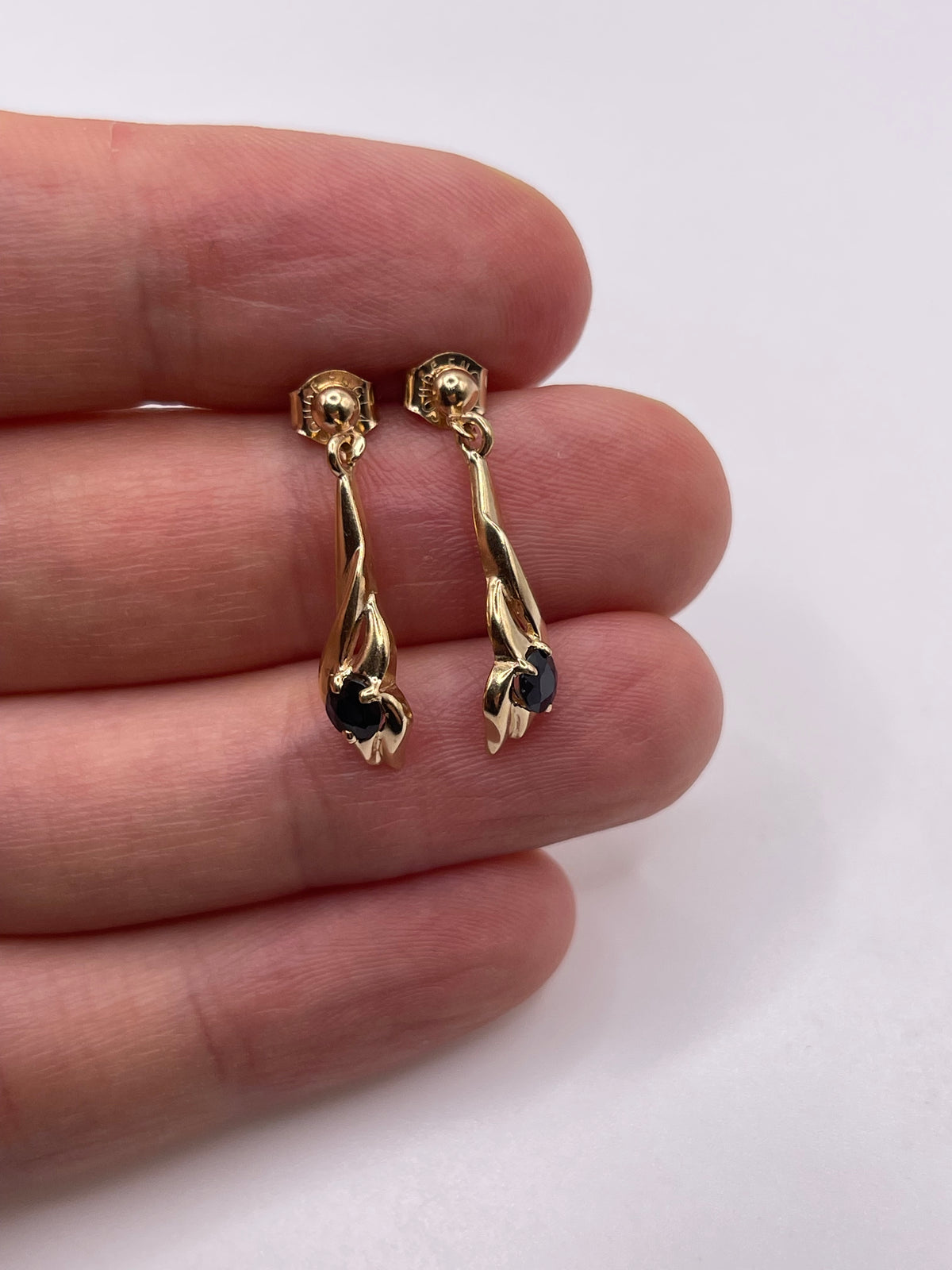 9ct gold sapphire earrings