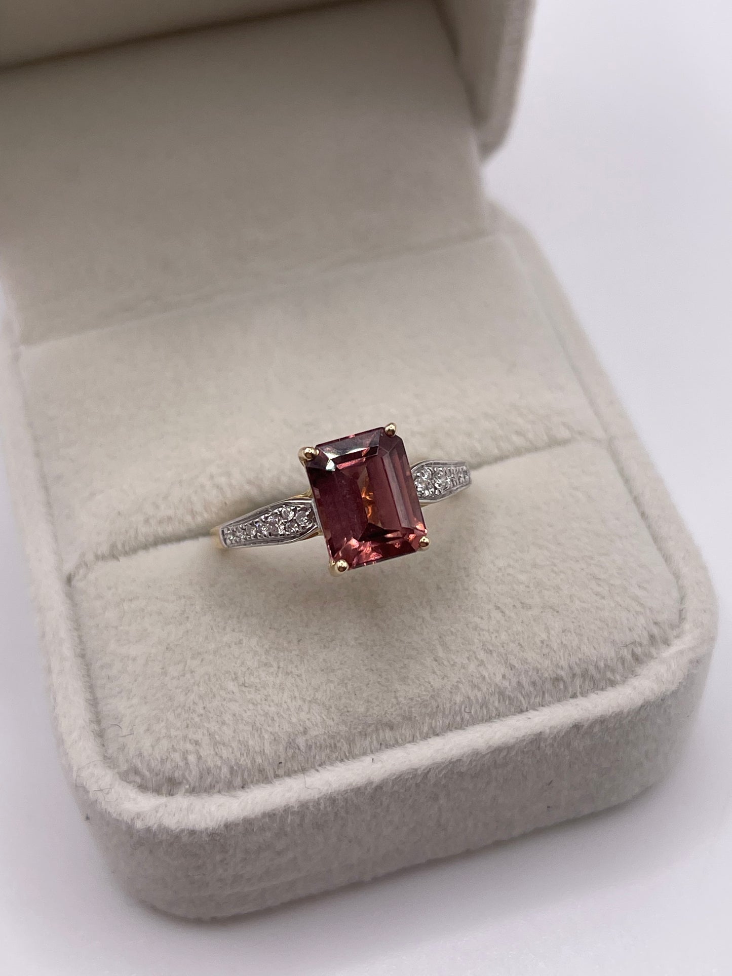 14ct gold tourmaline and diamond ring