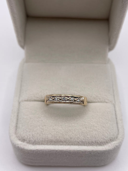 9ct two tone gold diamond ring