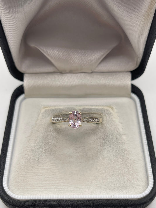 9ct gold kunzite and diamond ring