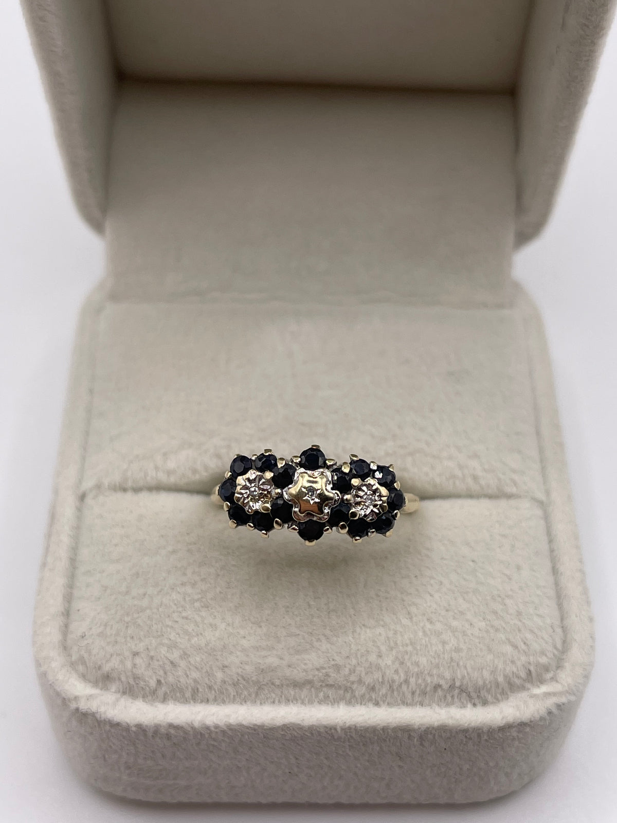 9ct gold sapphire and diamond ring